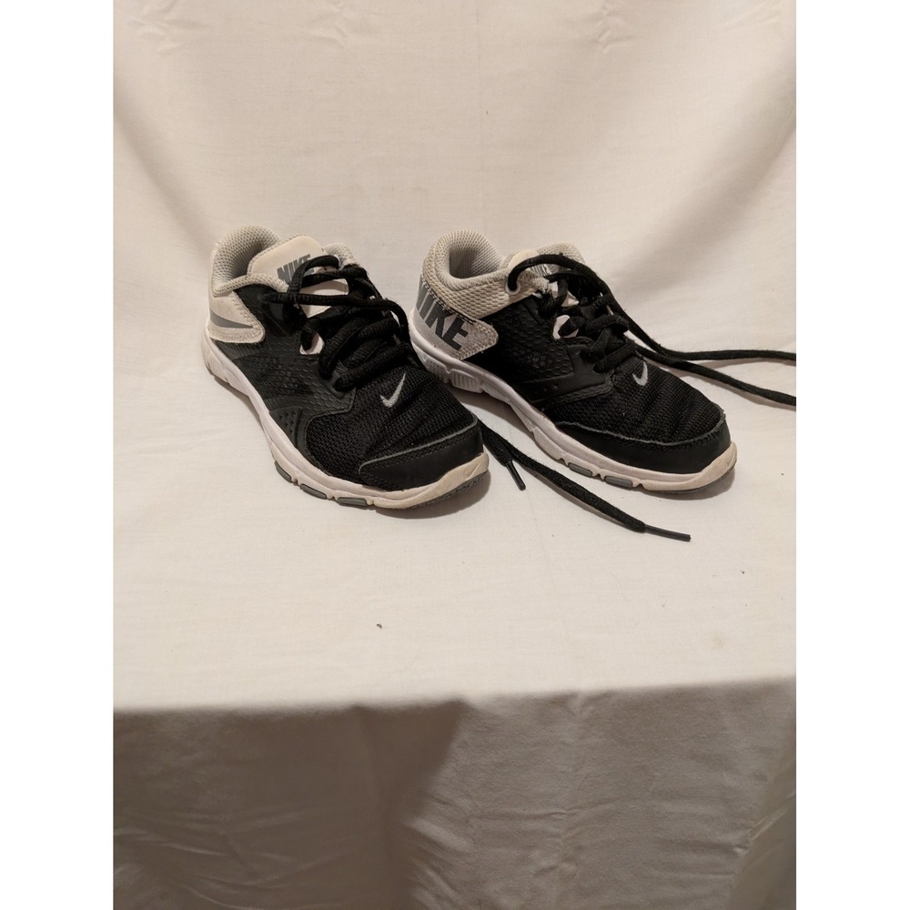 Nike‎ Athletic Shoes Youth Size 11C, Model 653883-001
